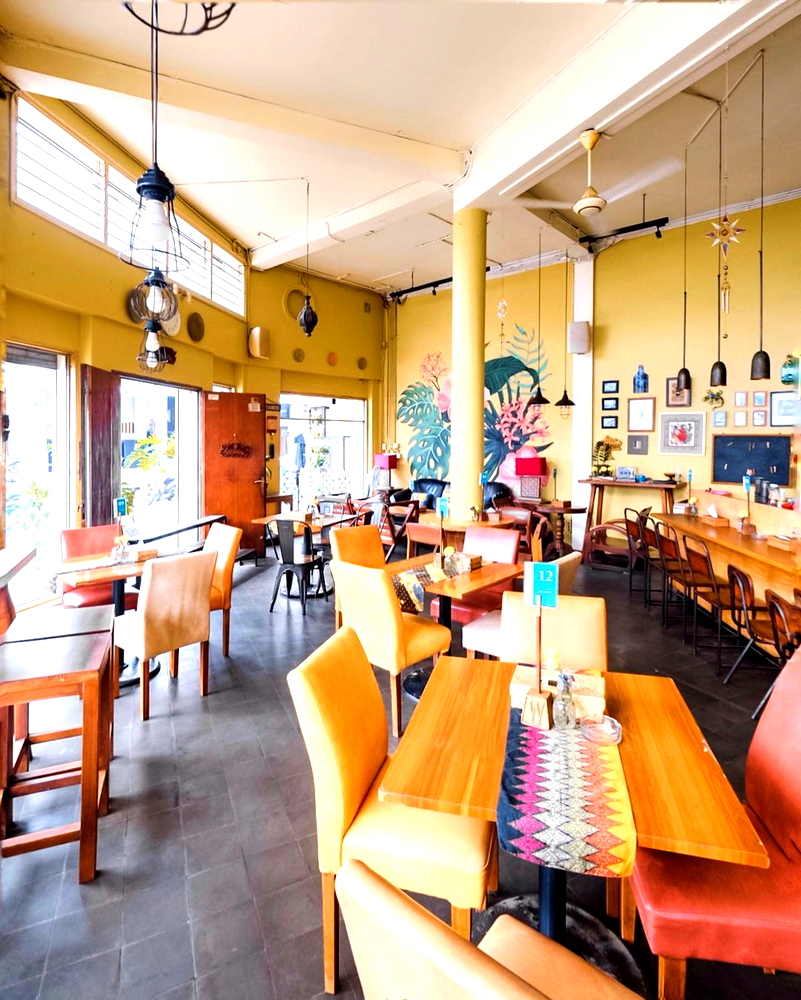 Warung Kopi di Jalan Ir Juanda: Saingan Rival Saat Citimall Datang